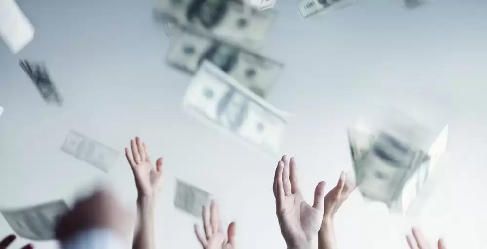 ���ر�ͨ��ʲôӯ��