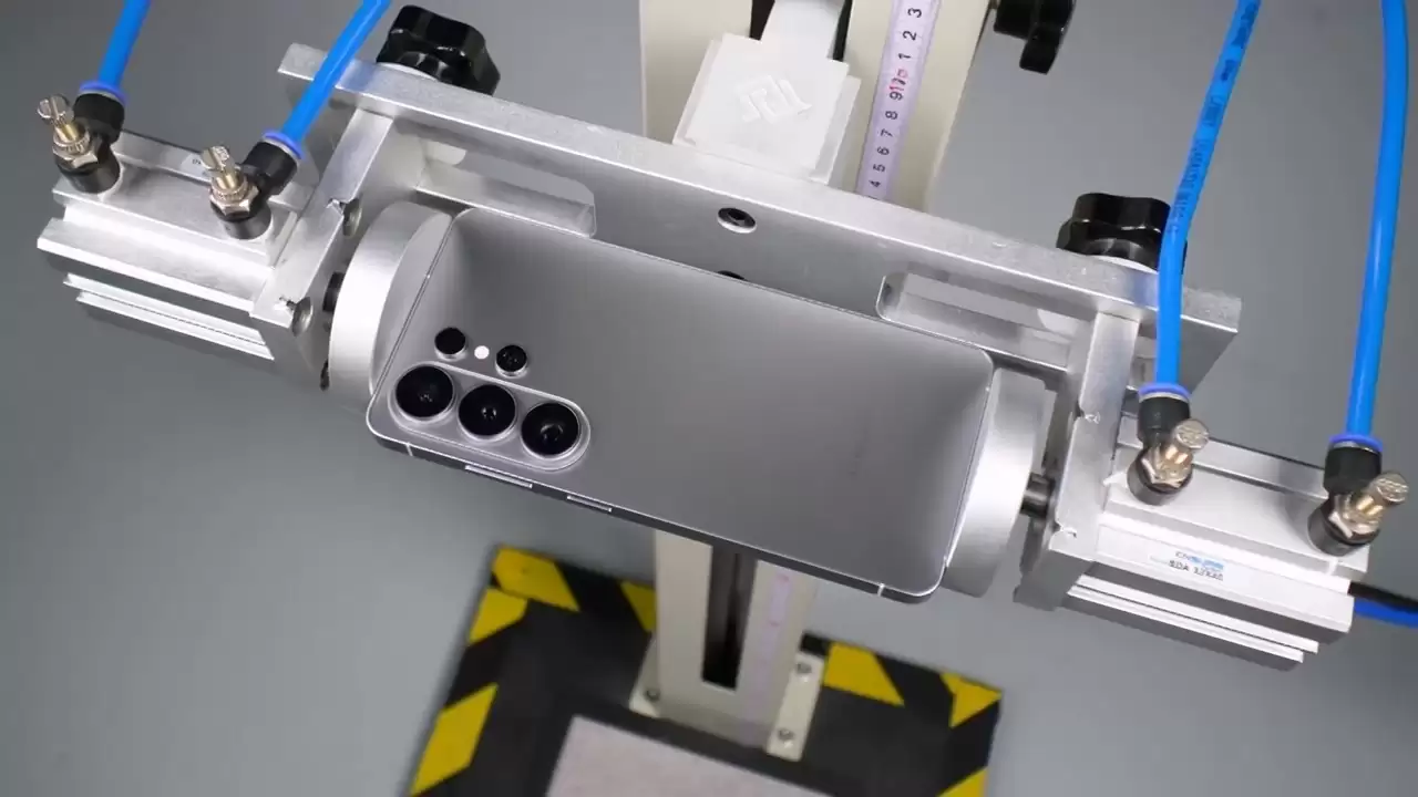 PhoneBuff ����ƻ�� iPhone 17 Pro Max ������ Galaxy S26 Ultra �ֻ���ˤ����