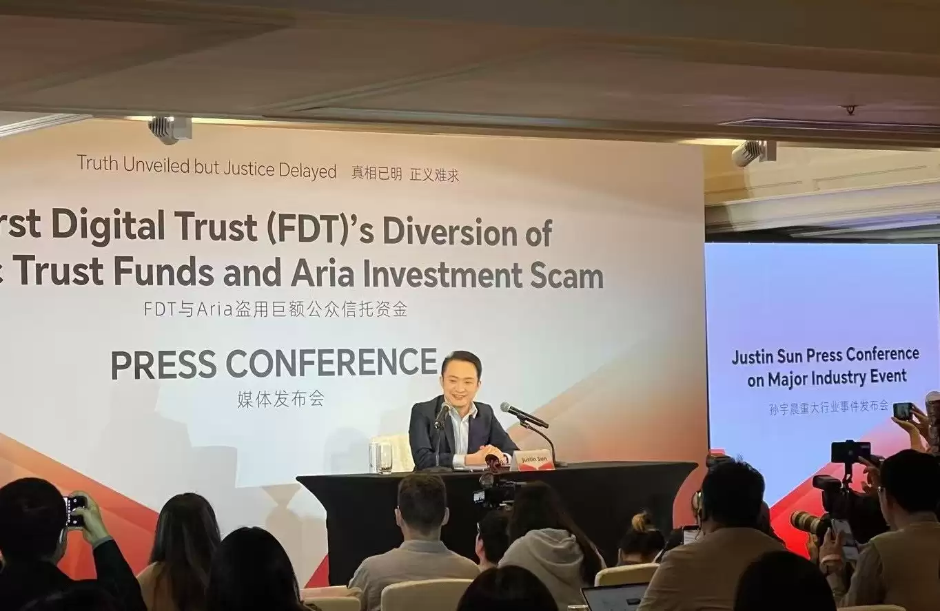 ���ܻ�������ر���һ�ַ��մ�