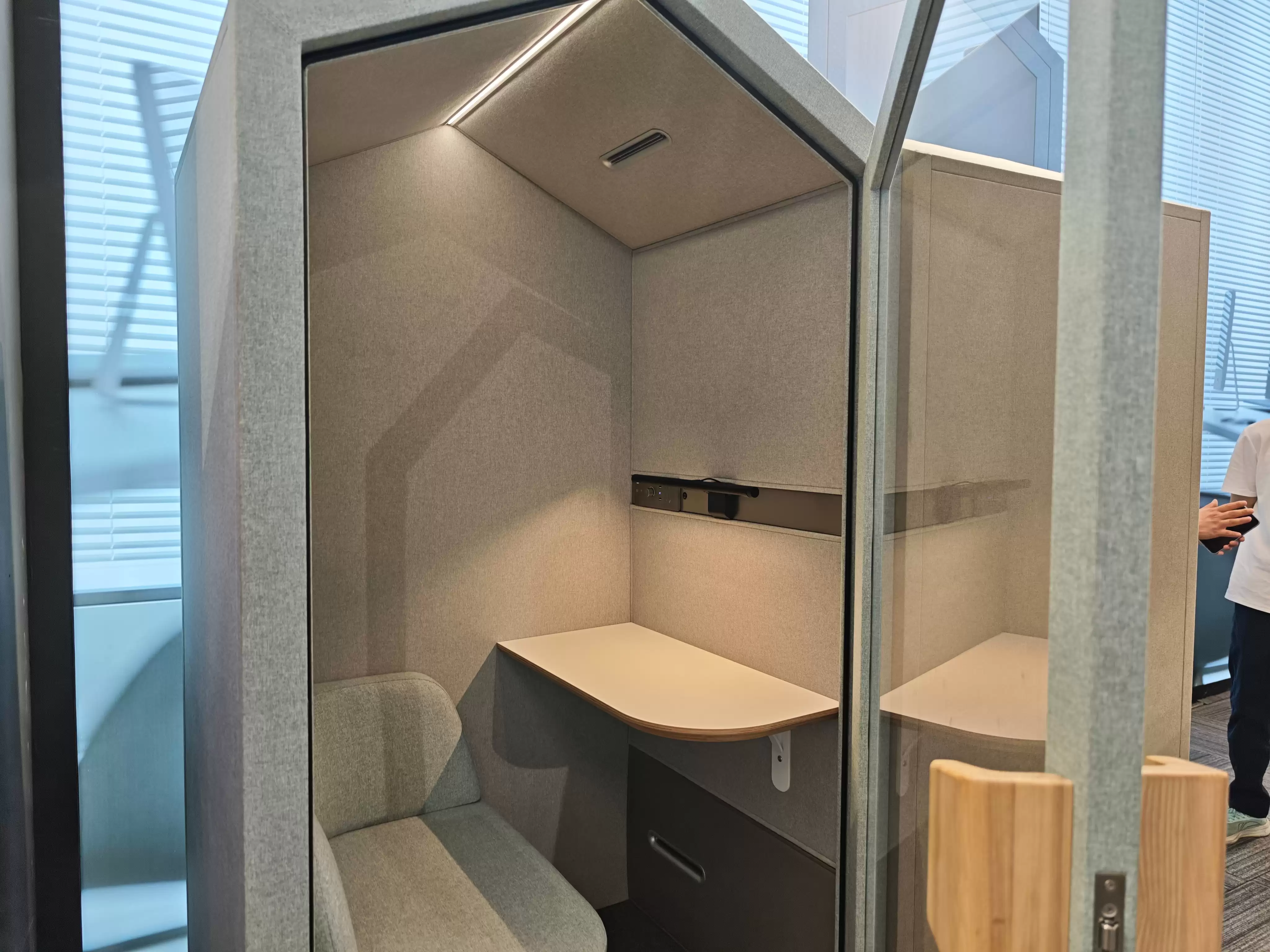 �����մӻ������³������鷿���۸����ˮ�������г���������B��