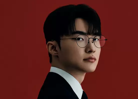 33�������۷�!Faker̹��:����Ϊ2018�����ҵ�ְҵ���ľ�ͷ