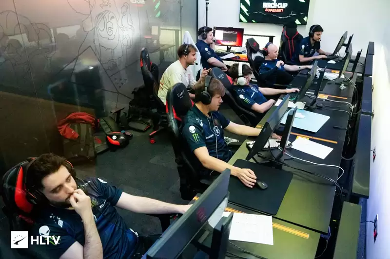 Liquid��������Fragadelphia����������+Major�ʸ�Σ����NiPǩ֤�粨������������