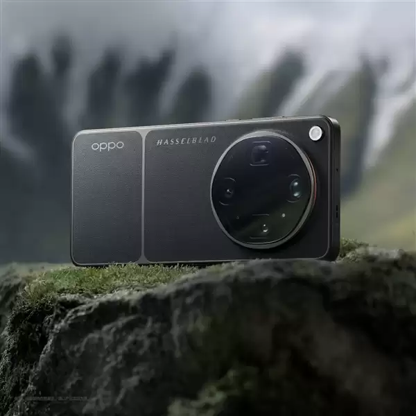 刘作虎详解OPPO Find X9 Ultra设计:让一台真正的哈苏落入口袋 刘作虎详解OPPO Find X9 Ultra设计:让一台真正的哈苏落入口袋