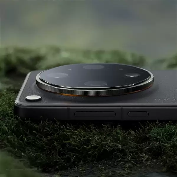 ���������OPPO Find X9 Ultra��ƣ���һ̨�����Ĺ�������ڴ�