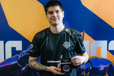 �����׹ڣ�latto����CAC 2025 MVP��Legacy��ս��ֵǶ�3DMAX