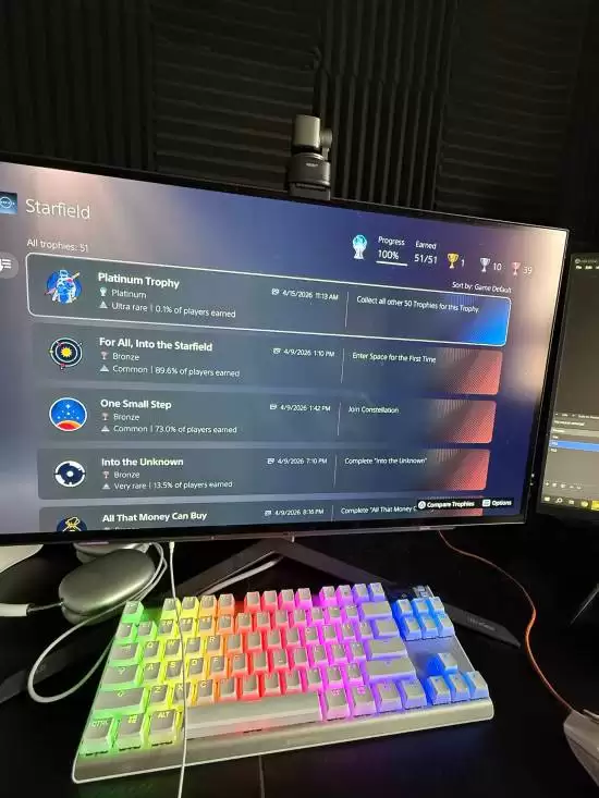 PS玩家飞速白金《星空》吐槽游戏无聊!网友吵翻 PS玩家飞速白金《星空》吐槽游戏无聊!网友吵翻