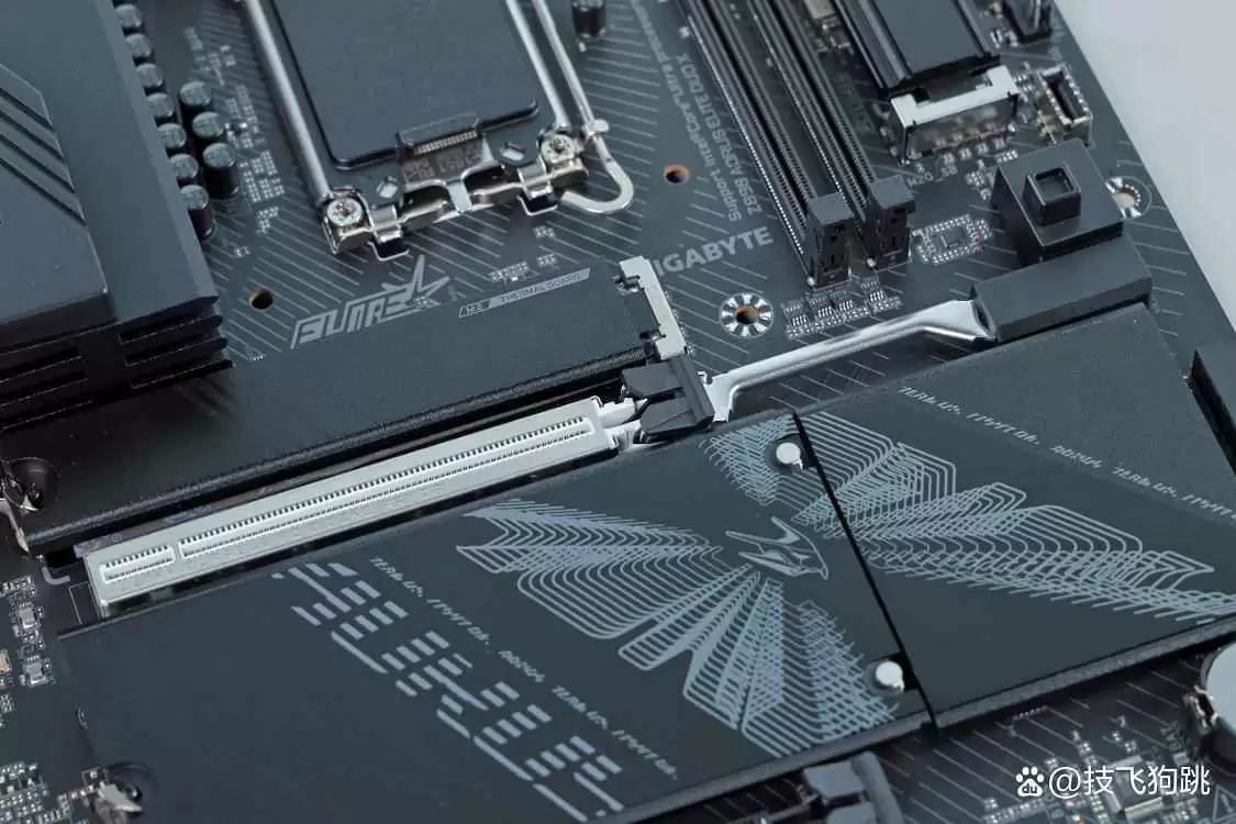 ���270K Plus+����Z890С��DUO X+5080HOF��װ�����ܲ���