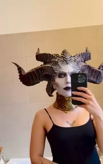 �������ƻ���4������֮����Ů���ɹ����˿Cosplay��Ƶ