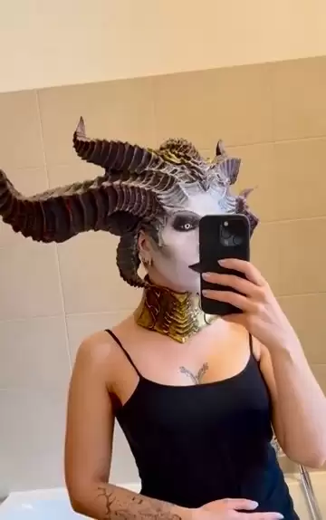 �������ƻ���4������֮����Ů���ɹ����˿Cosplay��Ƶ