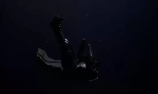 ������4����DLC�ذ���Ƭ�����輶�������˿