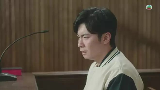 �옷����4��犷�ͥ���ɫ�� �y����Ԋ���������Լ��Ȍ���