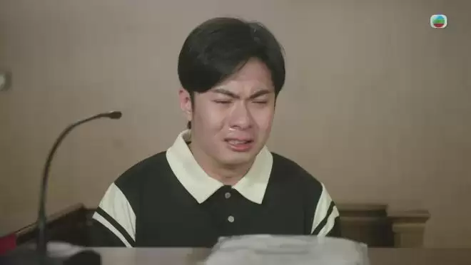 �옷����4��犷�ͥ���ɫ�� �y����Ԋ���������Լ��Ȍ���