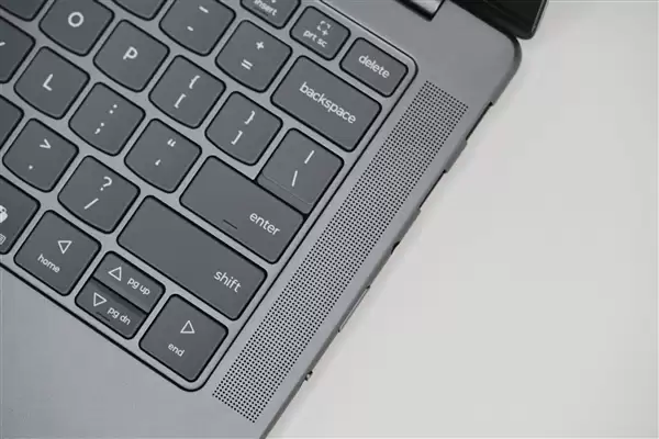 3K OLED+120Hz������YOGA Pro 14 Aura AIԪ����ͼ��