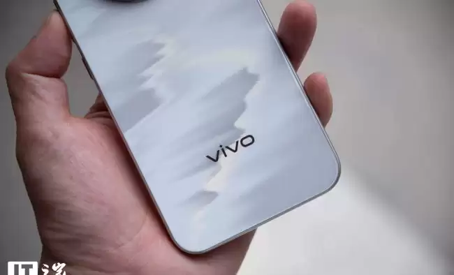 vivo Y600 Pro �ֻ������콢����볬������