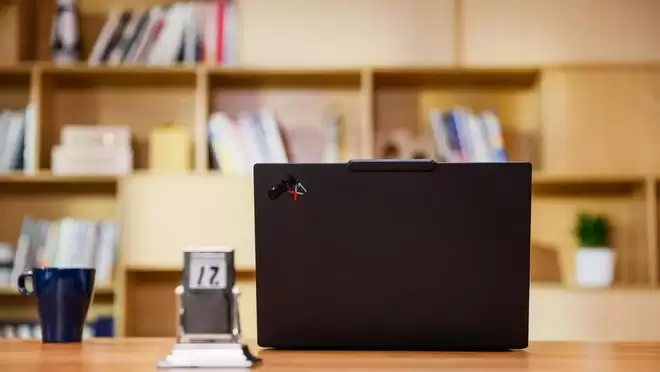 ����ThinkPad��Ʒ�뷢��X1 Carbon Aura AI 2026���Σ�����AI����
