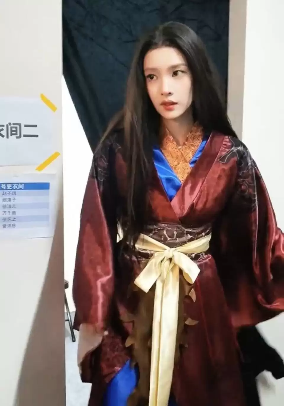 �����񻰣���ա���ģcos�����Ǿ����ࡰ�˽㡱 ���ÿɰ���ֵ����