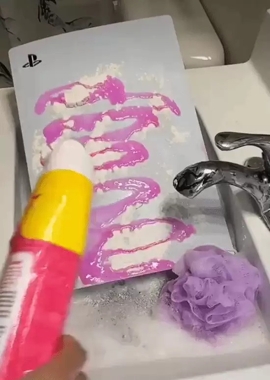 �����ϴ�Ϲ���PS5��һ�������ˣ���ң������