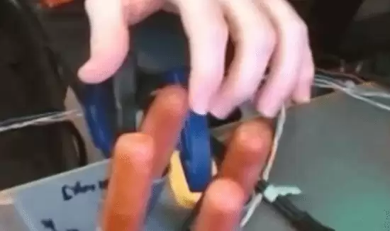 ������ҿ���Ū�����ȳ�������Ϸ���ֶ���ζ����