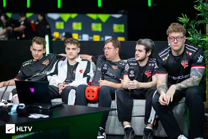 2025��CAC 10��14���Ϻ���ս��100�����𽱽������CS2Ȧ��Liquid/FaZe���������㣬TYLOO�������ڣ�