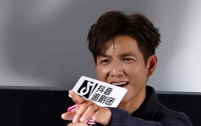 ������͡��������죬42���캣�����׽�Ӳë�״֣������Ӻ���Ӯ��