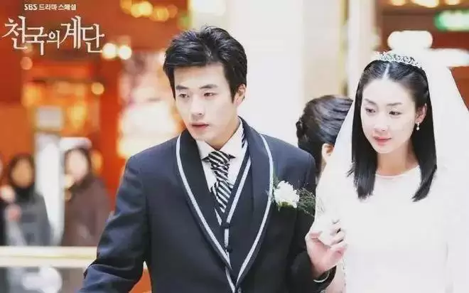 ��������ڵ�6��Ű�ĺ��磬�Ĳ����������ƽ��