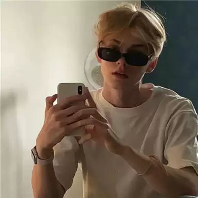 �ɰ������������ͷ��ѡ100��