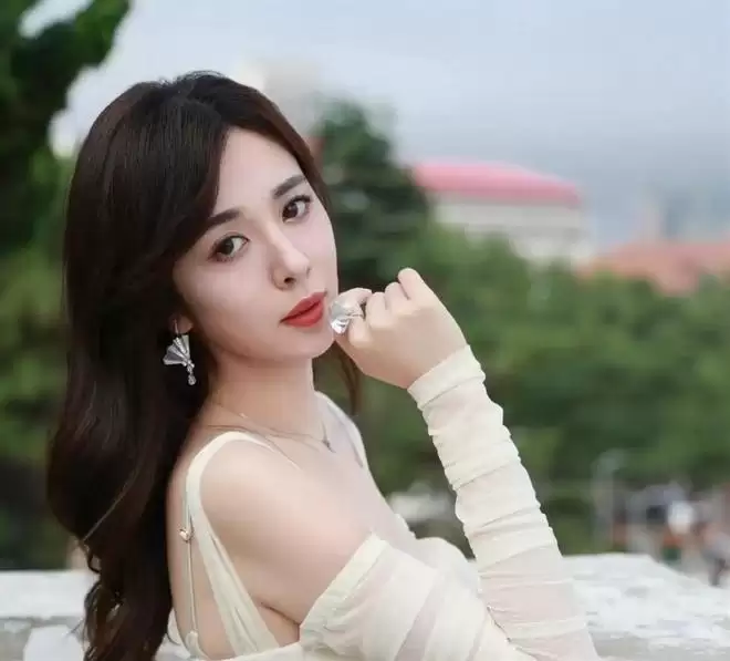 ��������ҹ�����ɰ�ָ���ѣ����긶��δ����ϧ���������ָί����
