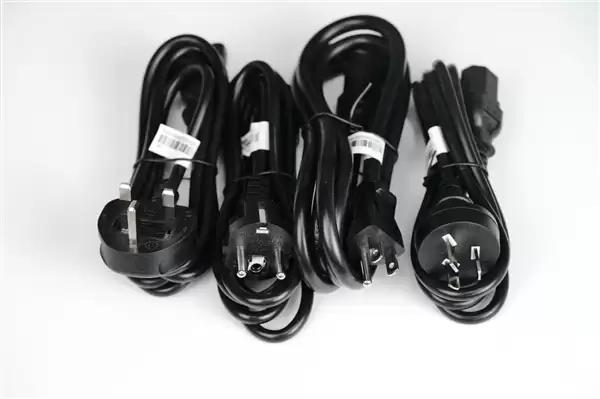����LaCie 8big Pro5 64TB����Ӳ��ͼ�ͣ�8��λ�������洢�������