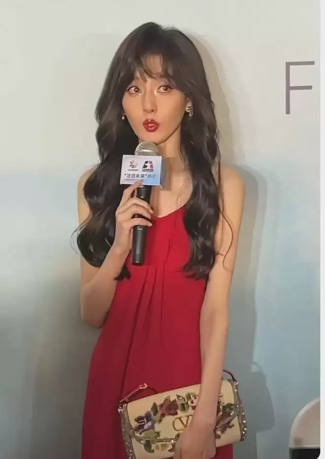 ������賿4�����ʳ������ ���ɶ�һ�첻��ʳ