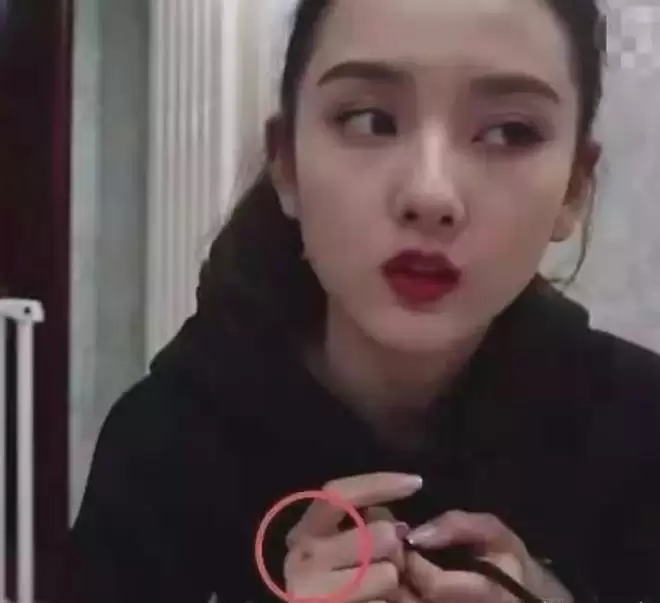 ������賿4�����ʳ������ ���ɶ�һ�첻��ʳ