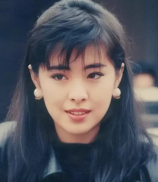 王祖贤息影22年首度受访 道出退圈真相 王祖贤息影22年首度受访 道出退圈真相