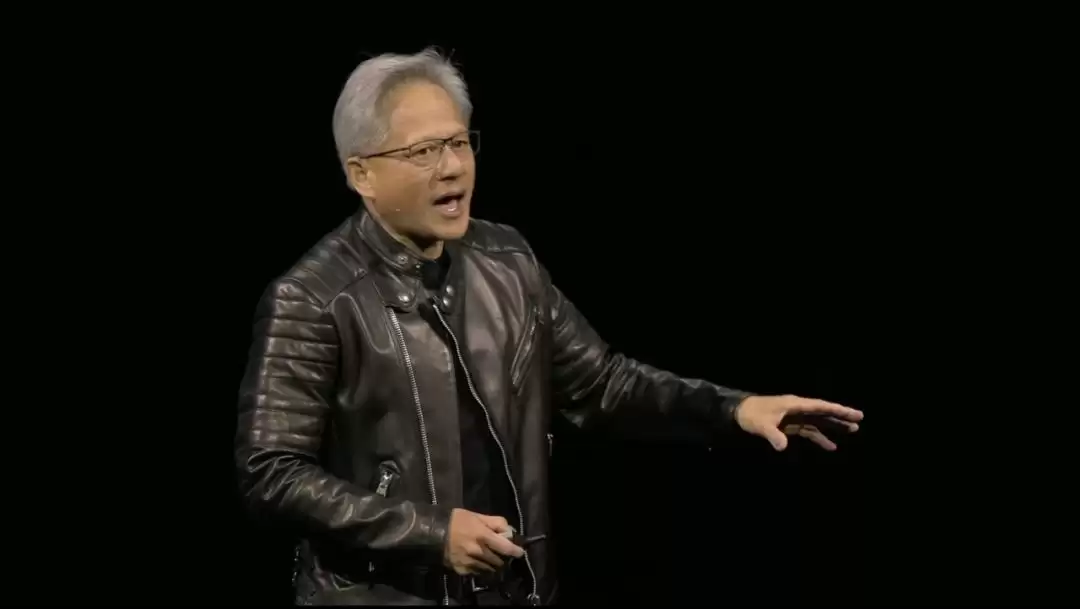 黄仁勋发布三代AI芯片,个人超算算力达每秒1000万亿次,DeepSeek受益最大 黄仁勋发布三代AI芯片,个人超算算力达每秒1000万亿次,DeepSeek受益最大